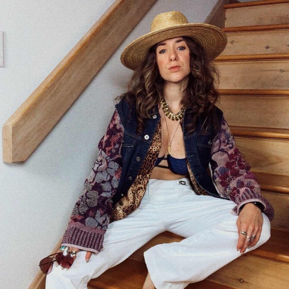 Meet your Posher, LIZARD QUEENZ 🦎 👑 - Picture 3 of 16